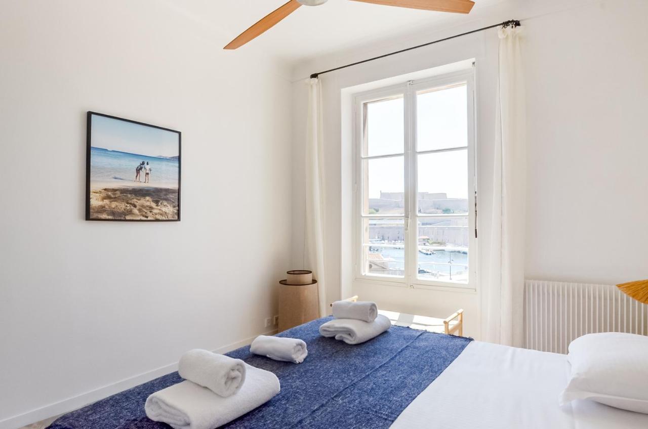 Massilia Blue - Grand Appartement Refait A Neuf Avec Vue Sur Le Vieux Port Marseille Luaran gambar